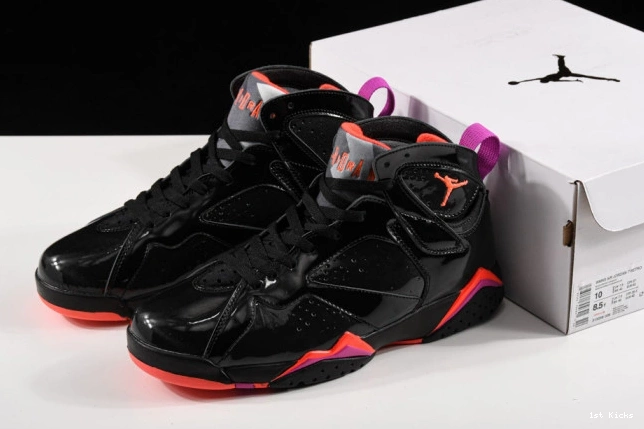 1st Kicks Jordan 7 Black Air Patent 313358-006 Retro 0816